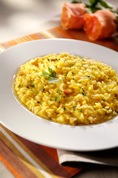 Risotto asparagi, pancetta e zafferano
