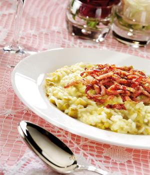 Risotto with asparagus, taleggio and crispy guanciale