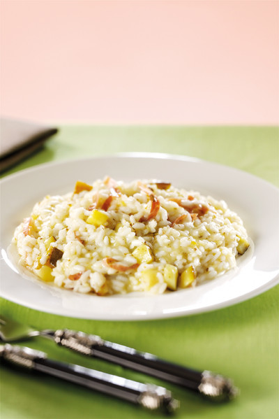 Risotto with zucchini and speck