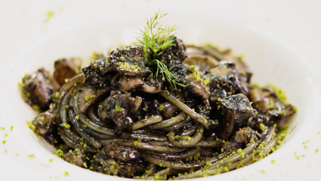 SPAGHETTI WITH CUTTLEFISH AND SQUID INK