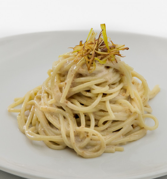Spaghetti with Hazelnut Pesto and Gorgonzola Cheese