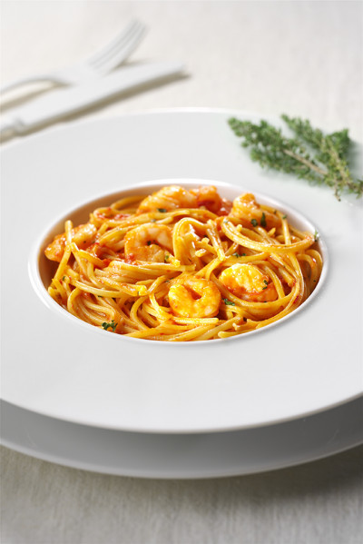 Spaghetti with Prawns and Pepper Sauce