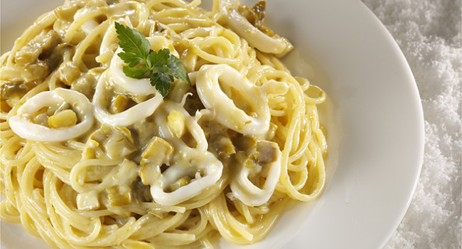 Spaghetti with Calamari and Asparagus