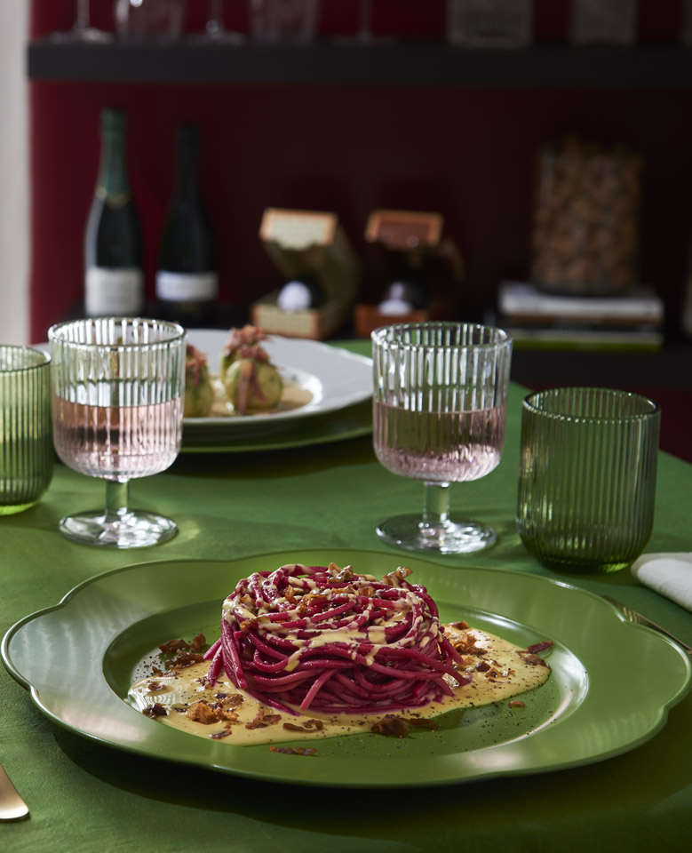 SPAGHETTI QUADRATI ROSSI ALLA CARBONARA