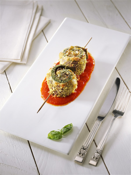 Spiedo di rotoli in sugo Pomodorina