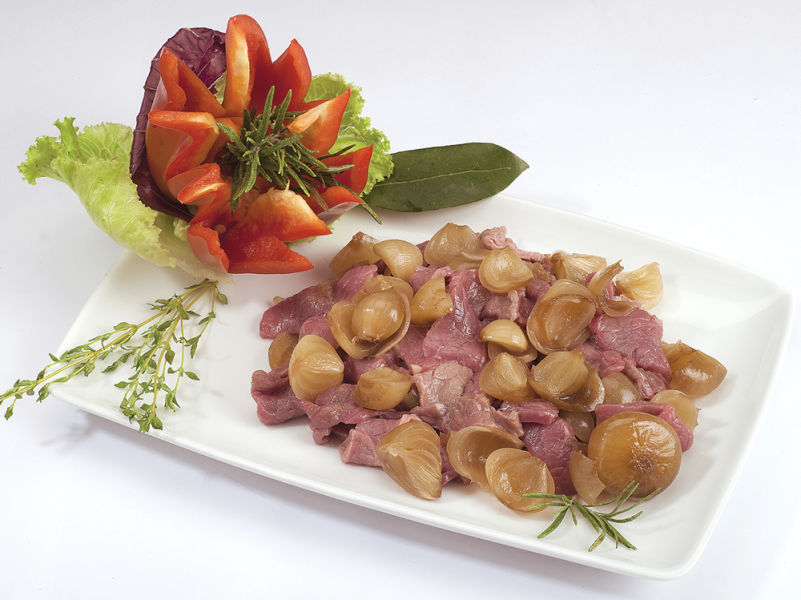 STRACCETTI CON CIPOLLINE ALL'ACETO BALSAMICO