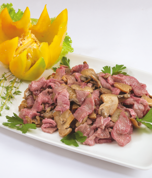 STRACCETTI CON FUNGHI PRATAIOLI