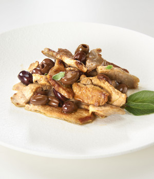 CHICKEN STRACCETTI WITH LECCINO OLIVES