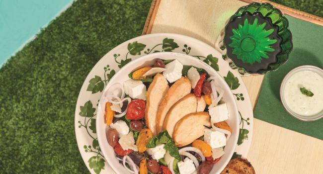 TAGLIATA DI POLLO CON SALSA ALLO YOGURT