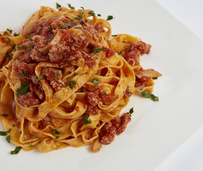 Tagliatelle ragù e funghi porcini