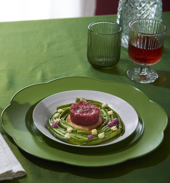 TARTARE DI MANZO SU VORTICE DI ASPARAGI