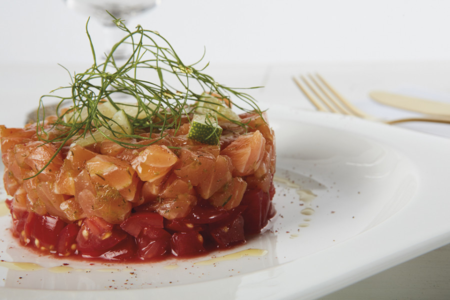 Salmon Tartare with dill