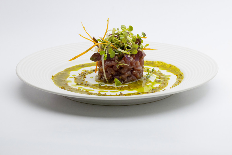 TARTARE DI TONNO CON SALSA AI PISTACCHI E POLLINE