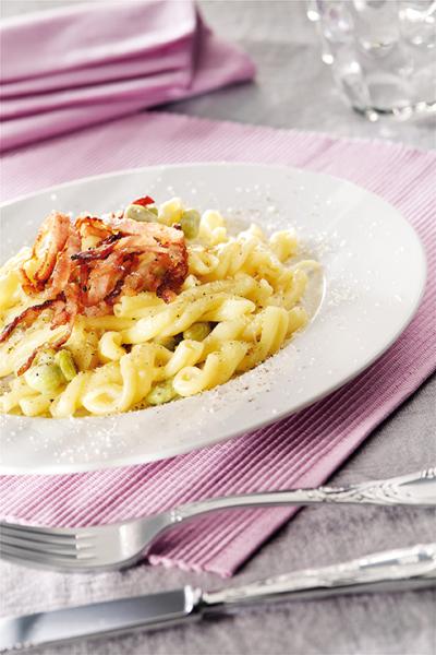 Torcetti pasta with fava beans , pecorino cheese and crispy pancetta