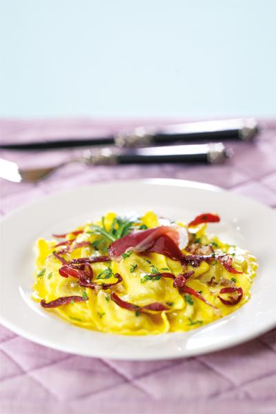 Spargel-tortellacci und Gänsebrust