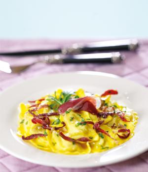 Spargel-tortellacci und Gänsebrust