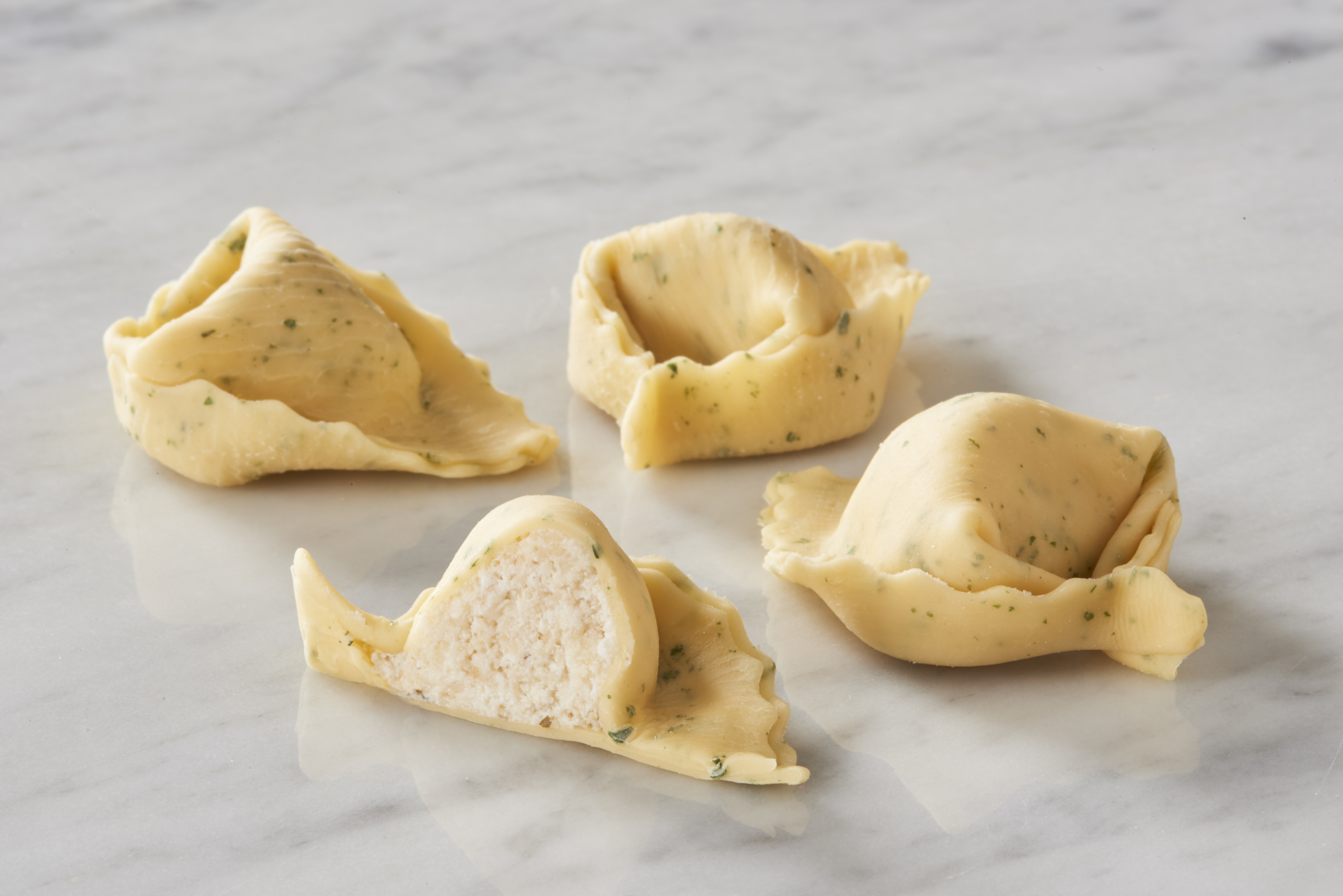 TORTELLI AL PREZZEMOLO CON PORCINI E TARTUFO