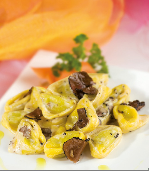 Tortelloni mit Champignoncreme mit Trüffelaroma
