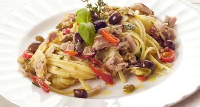 Trenette tonno capperi e olive