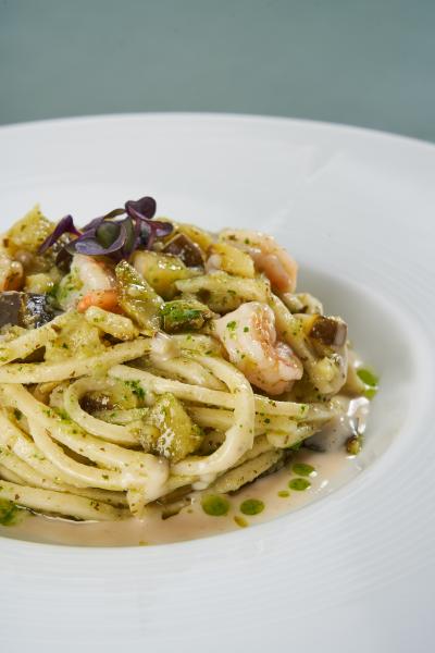 Troccoli mit Zucchini,  Garnelen und Käse-Pfeffer-Sauce