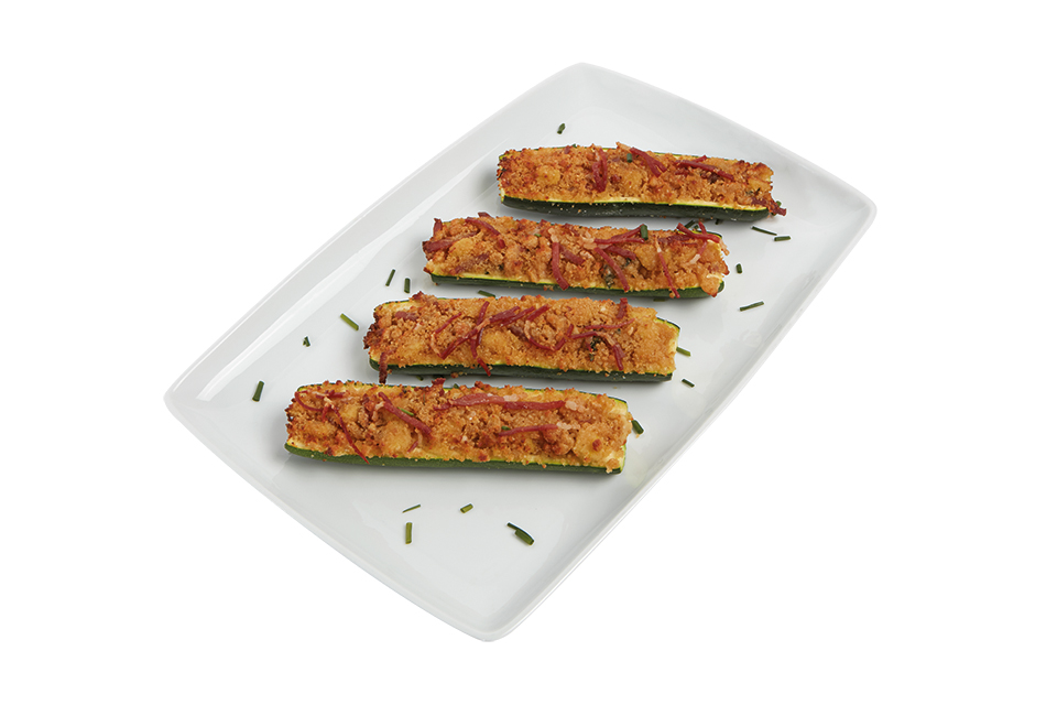 Calabacín relleno con gorgonzola, jamón y salsa de nueces.